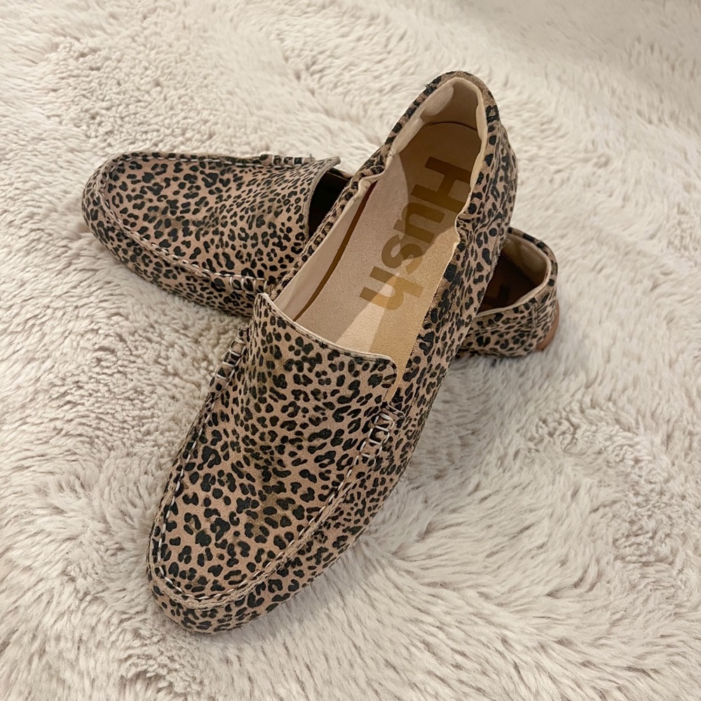 Women’s size 9.5 Hush Puppies Cora Loafer. Leopard / animal print loafers.